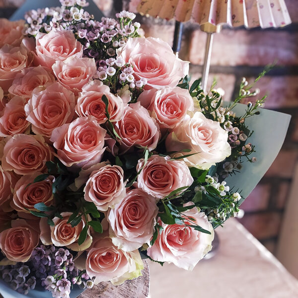 Maigi rozā elēģija