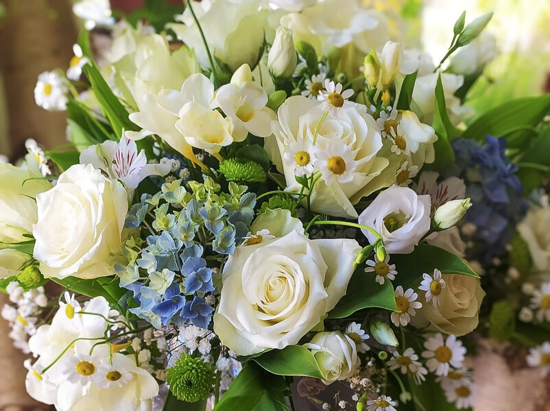 Balto ziedu jubilejas rīts